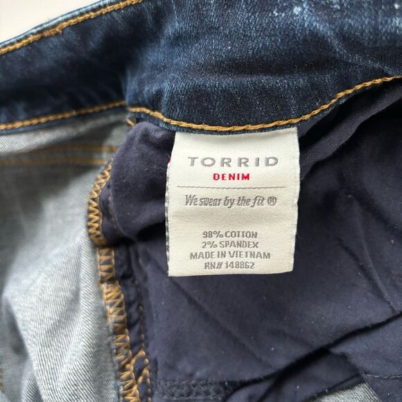 Torrid Distressed High Waist Dark Blue Jeans - Size 22 - Picture 7 of 8